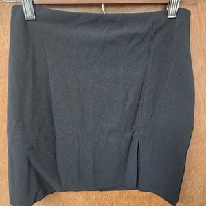 Elegant Black Mini Skirt for Women With Side Slit